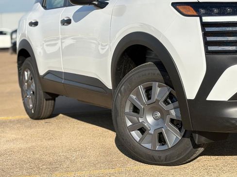 New 2026 Nissan Kicks S image 4