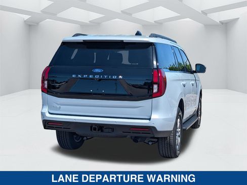 New 2026 Ford Expedition Active RWD image 6