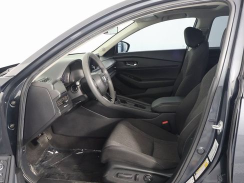Used 2024 Honda Accord EX image 10