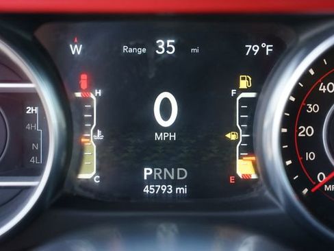 Used 2018 Jeep Wrangler Rubicon AWD/4WD image 21