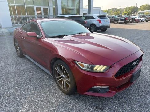 Used 2016 Ford Mustang Coupe RWD image 3
