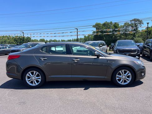 Used 2013 Kia Optima EX w/ Premium Pkg FWD image 5