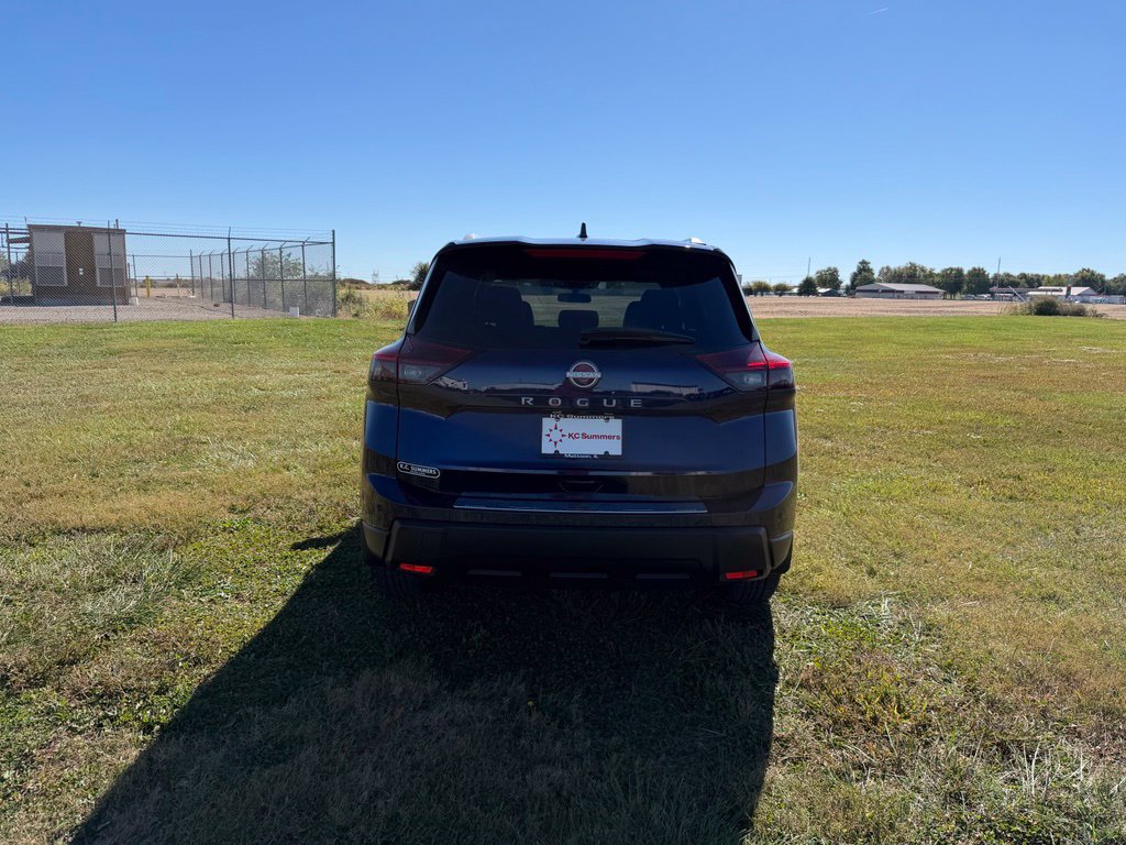 Certified 2026 Nissan Rogue SV w/ SV Premium Package FWD image 6