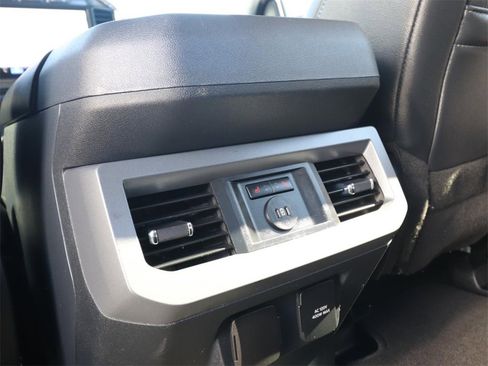 Certified 2024 Ford F250 Lariat w/ Black Appearance Package image 11