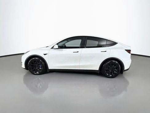 Used 2022 Tesla Model Y Long Range AWD/4WD image 4