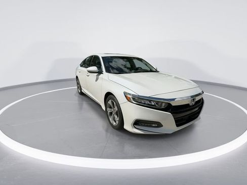 Used 2019 Honda Accord EX image 2
