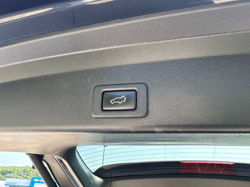 Used 2019 Subaru Ascent Limited AWD/4WD image 15