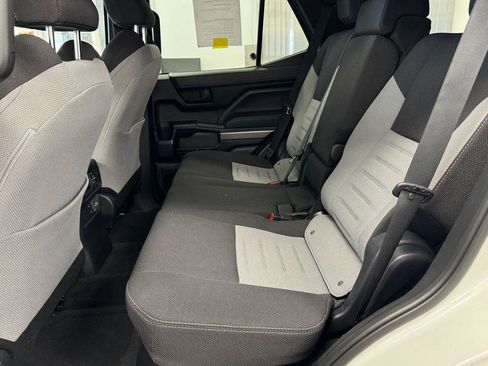 Used 2025 Toyota 4Runner TRD Off-Road image 16