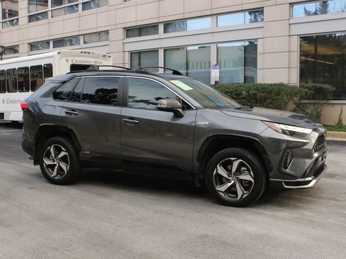 Used 2023 Toyota RAV4 SE w/ Weather & Moonroof Package image 2