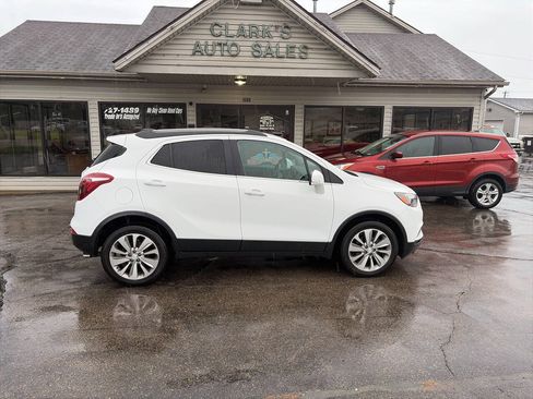 Used 2017 Buick Encore Preferred FWD image 1