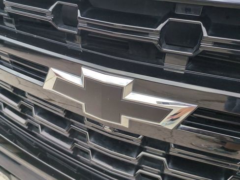 Used 2024 Chevrolet Tahoe Z71 w/ Luxury Package image 13