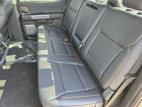 New 2026 Ford F250 Lariat w/ Lariat Premium Package image 28