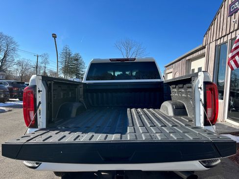 Used 2021 GMC Sierra 2500 AT4 w/ AT4 Premium Plus Package image 12