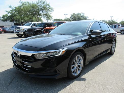 Used 2021 Honda Accord LX image 3