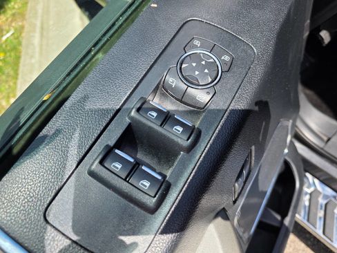 Used 2017 Ford F150 Lariat w/ Equipment Group 502A Luxury image 13