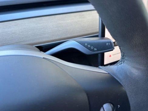 Used 2021 Tesla Model Y Long Range image 28