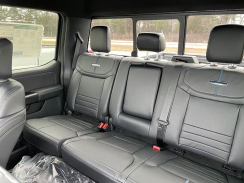 New 2026 Ford F250 Platinum w/ Tremor Off-Road Package AWD/4WD image 16
