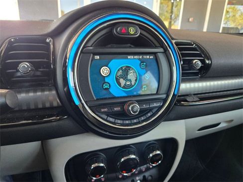 Used 2019 MINI Cooper Clubman Signature image 13
