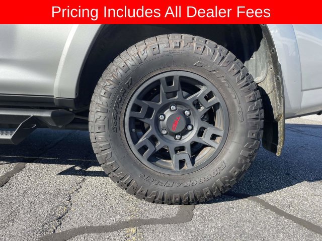 Certified 2024 Toyota 4Runner SR5 Premium w/ Moonroof Package AWD/4WD image 9