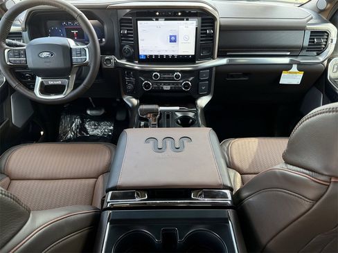 New 2025 Ford F150 King Ranch w/ FX4 Off-Road Package image 32
