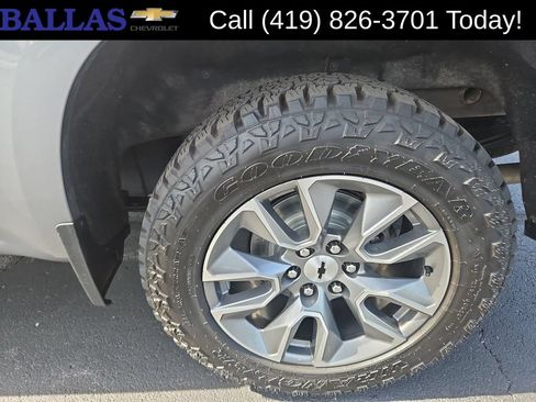 Certified 2022 Chevrolet Silverado 1500 RST AWD/4WD image 32