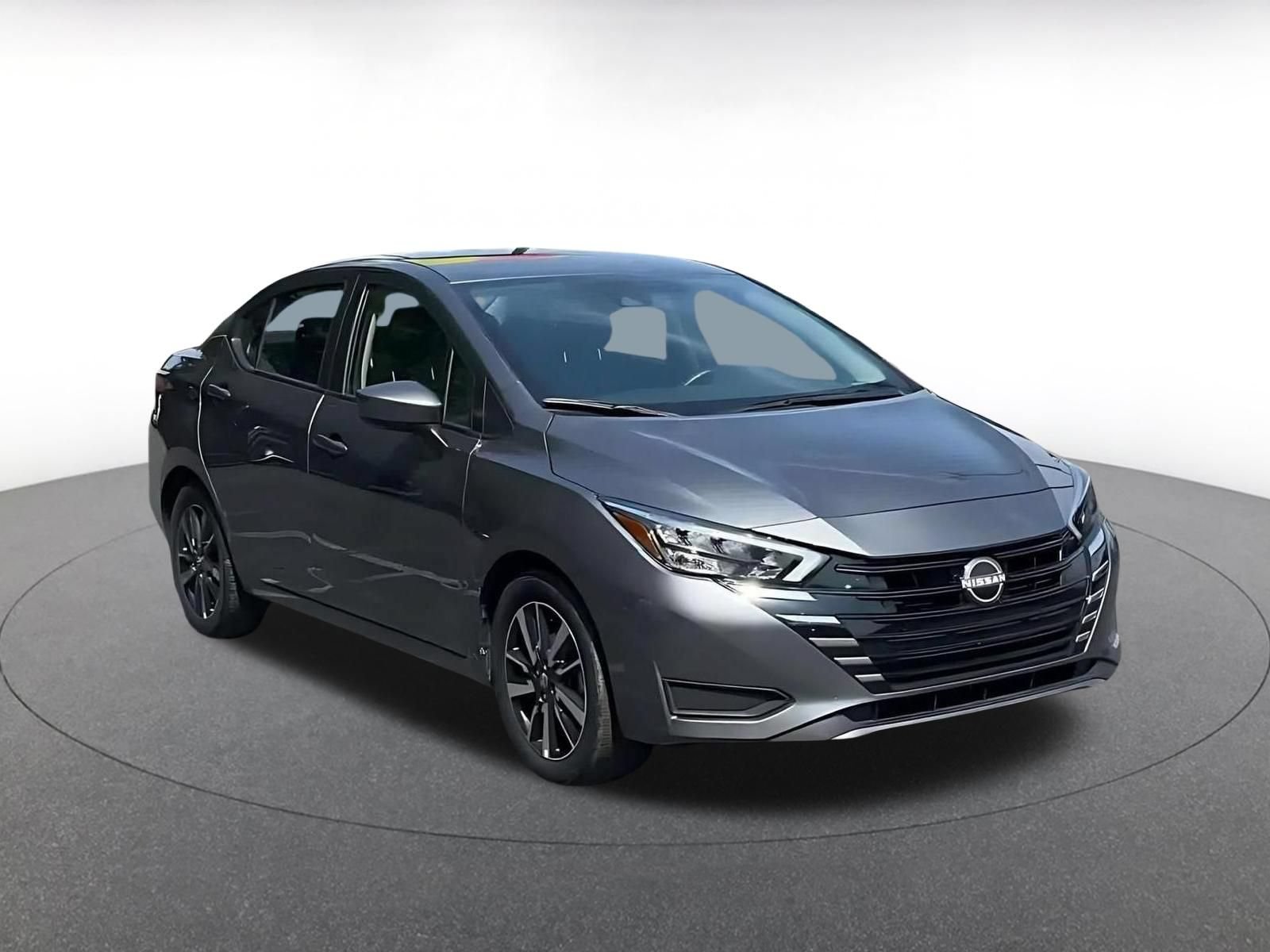 Used 2025 Nissan Versa SV FWD image 3