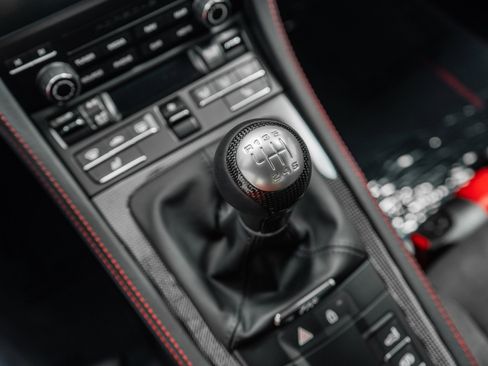 Used 2025 Porsche 718 Cayman GTS image 30