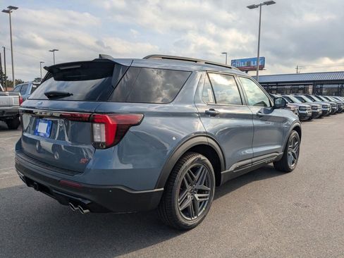 New 2026 Ford Explorer ST w/ Sun And Sound Package image 4