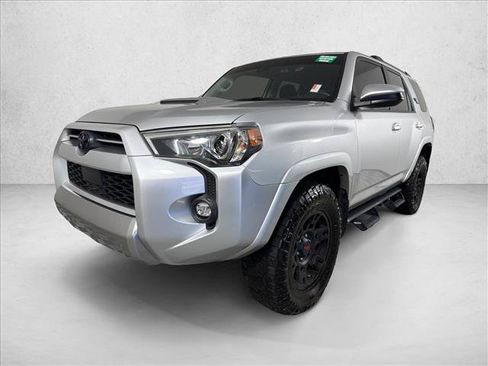 Used 2022 Toyota 4Runner TRD Off-Road AWD/4WD image 7