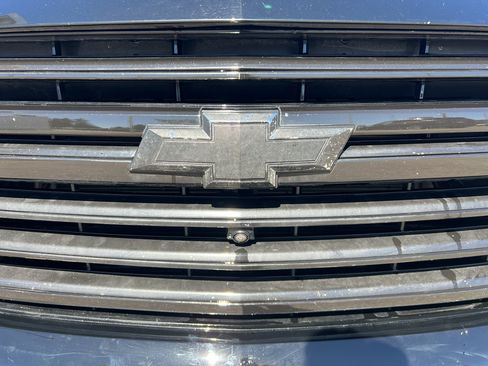 Used 2023 Chevrolet Tahoe High Country AWD/4WD image 13