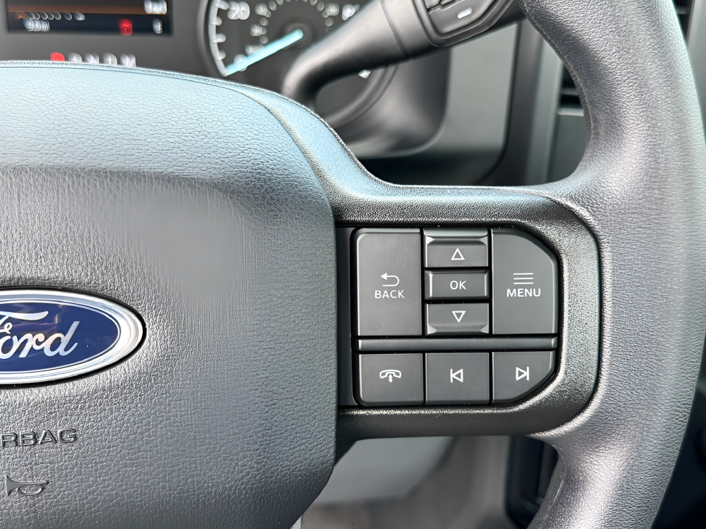 Used 2025 Ford F350 XL w/ 360-Degree Camera Package RWD image 16