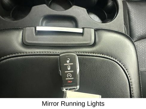 Used 2026 RAM 2500 Laramie AWD/4WD image 40