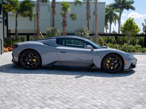 Used 2023 Maserati MC20 Coupe image 2