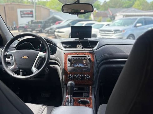 Used 2014 Chevrolet Traverse LT w/ All-Star Edition FWD image 25