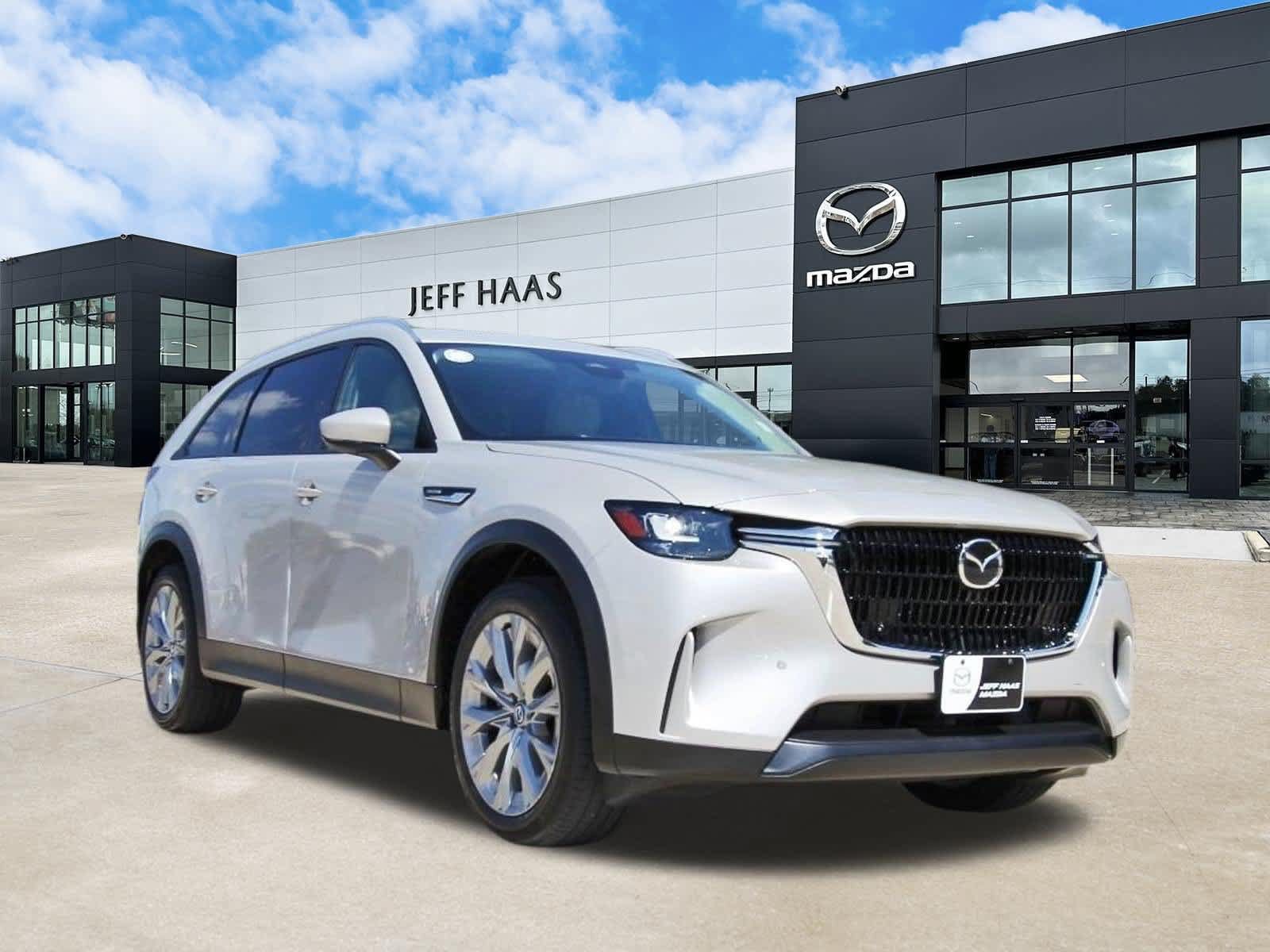 Used 2026 MAZDA CX-90 3.3 Turbo w/ Preferred Package AWD/4WD image 4
