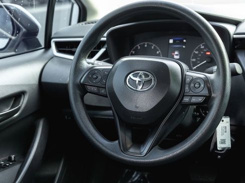 Certified 2025 Toyota Corolla LE image 25