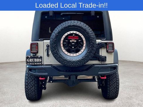 Used 2017 Jeep Wrangler Unlimited Rubicon image 6