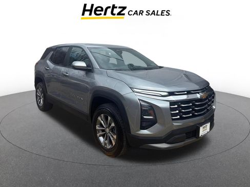 Used 2025 Chevrolet Equinox LT FWD image 1
