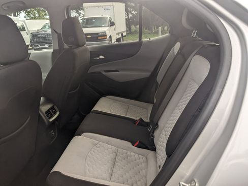 Certified 2021 Chevrolet Equinox LS w/ LS Convenience Package image 32