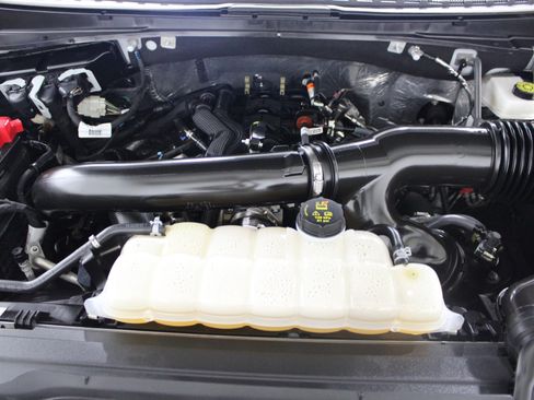 Used 2025 Ford Expedition Platinum AWD/4WD image 45