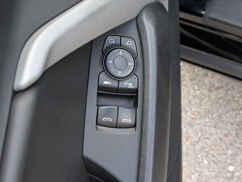 Used 2020 Chevrolet Camaro LT RWD image 15