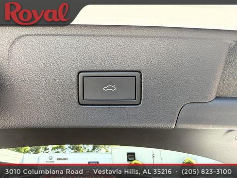 Used 2023 Volkswagen Atlas Cross Sport SEL R-Line image 11