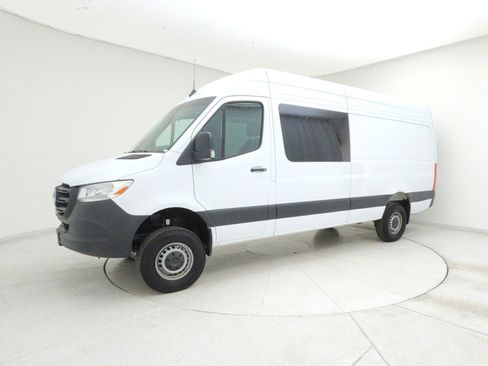 New 2025 Mercedes-Benz Sprinter 2500 image 9