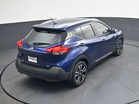 Used 2020 Nissan Kicks SR w/ SR Premium Package FWD image 30