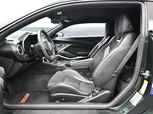 Used 2020 Chevrolet Camaro SS RWD image 19