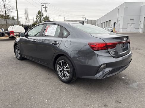 Used 2023 Kia Forte LXS w/ LXS Technology Package image 7