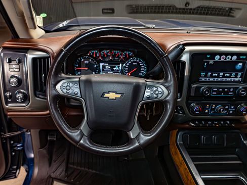 Used 2016 Chevrolet Silverado 2500 High Country w/ Duramax Plus Package image 16