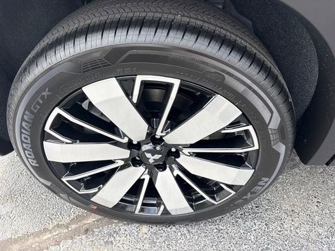 New 2026 Mitsubishi Outlander SE FWD image 10