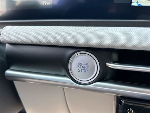 New 2026 Hyundai Tucson Limited image 35