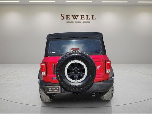 Used 2021 Ford Bronco Big Bend w/ Sasquatch Package image 2